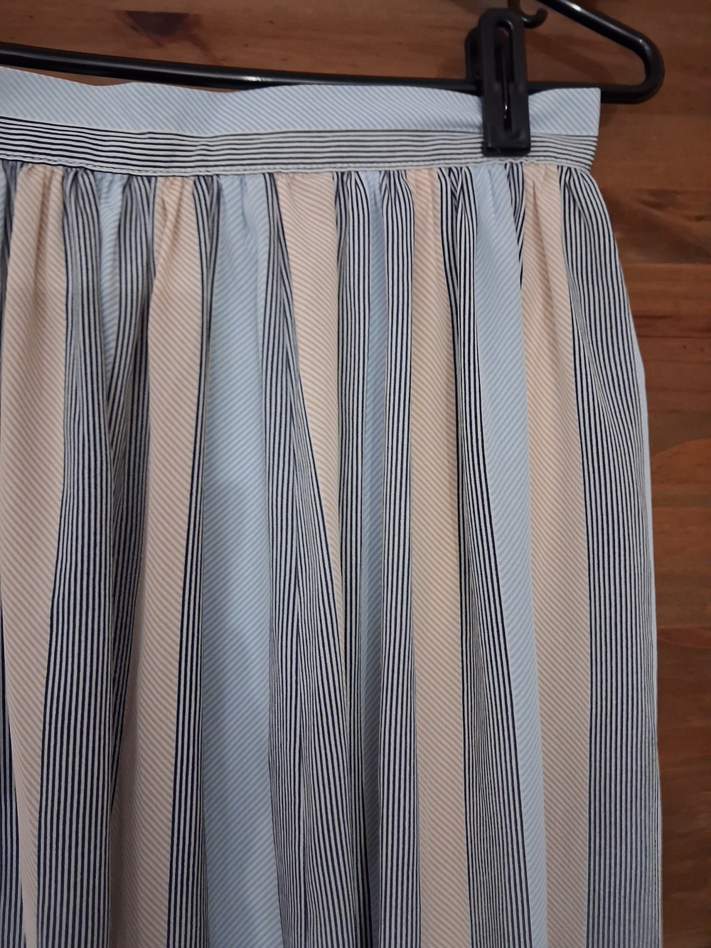 Vintage St Micheal Maxi Skirt Pleated Blue and Cream Striped Maxi Skirt - Picture 5 of 10